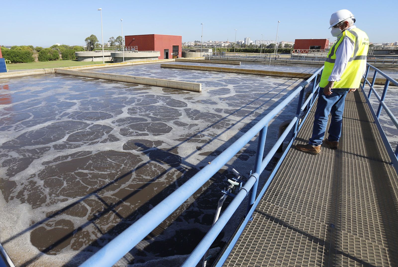 Imagen de archivo de una depuradora de aguas residuales.