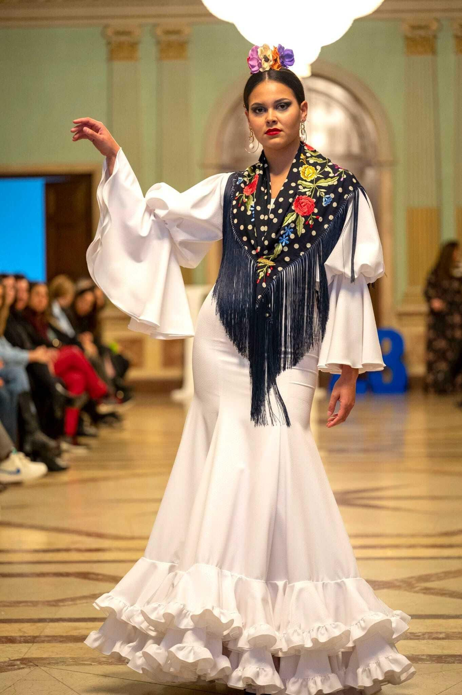 La capital se viste volantes con la XII edición de 'Huelva Flamenca'