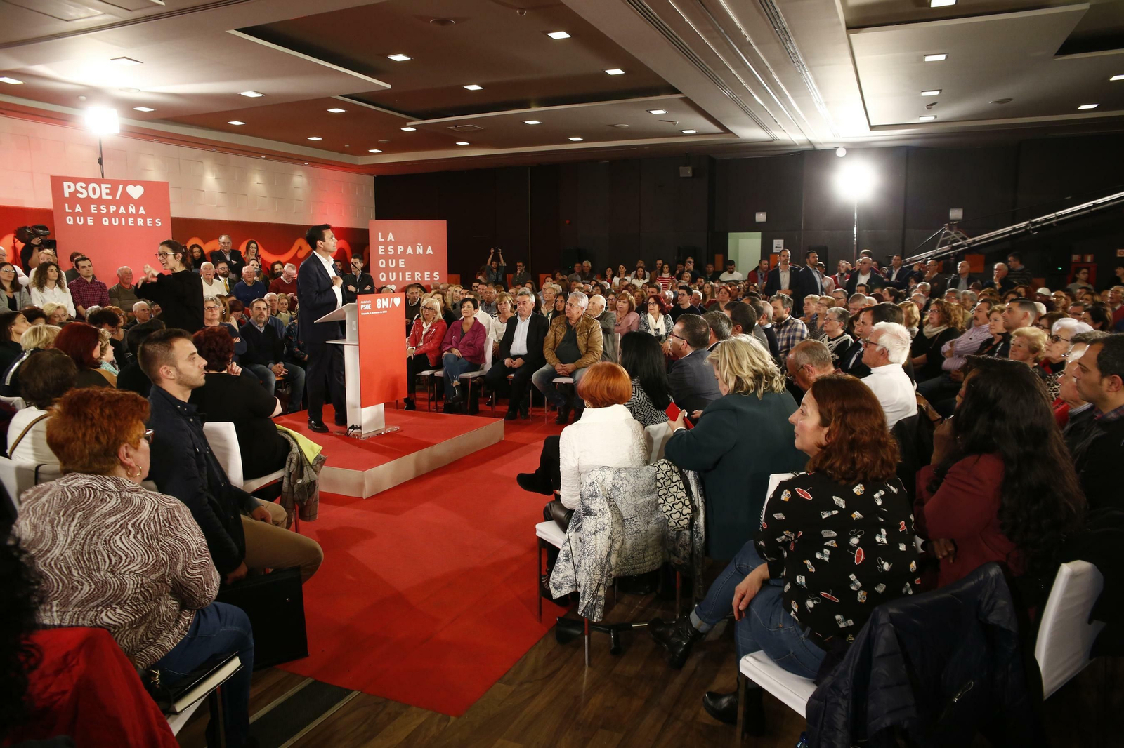 Imágenes del mitin de Pedro Sánchez en Granada