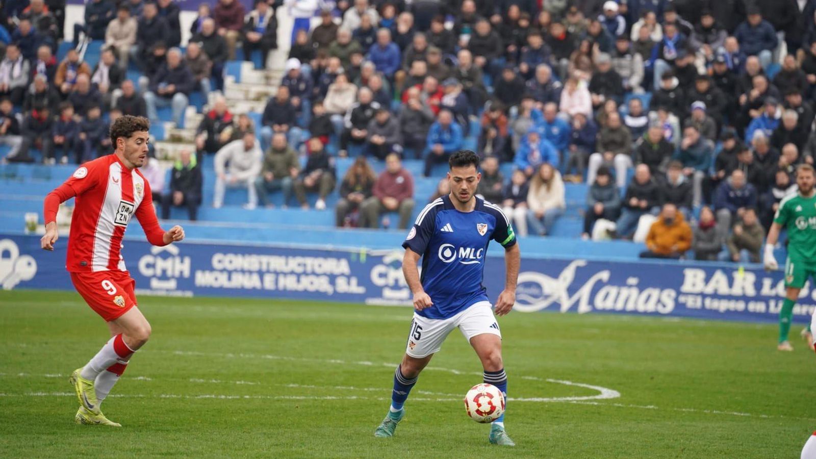 Ismael Gutiérrez tuvo que retirarse por lesión en la segunda mitad.