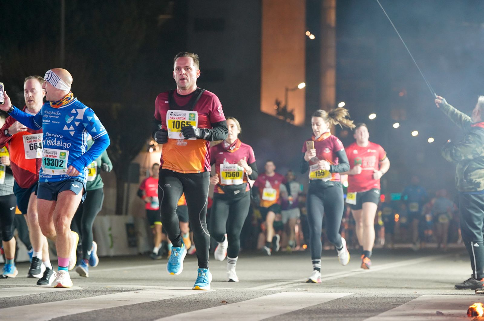 En imágenes: búscate en tu llegada a meta de la Carrera de San Antón 2026 (12)