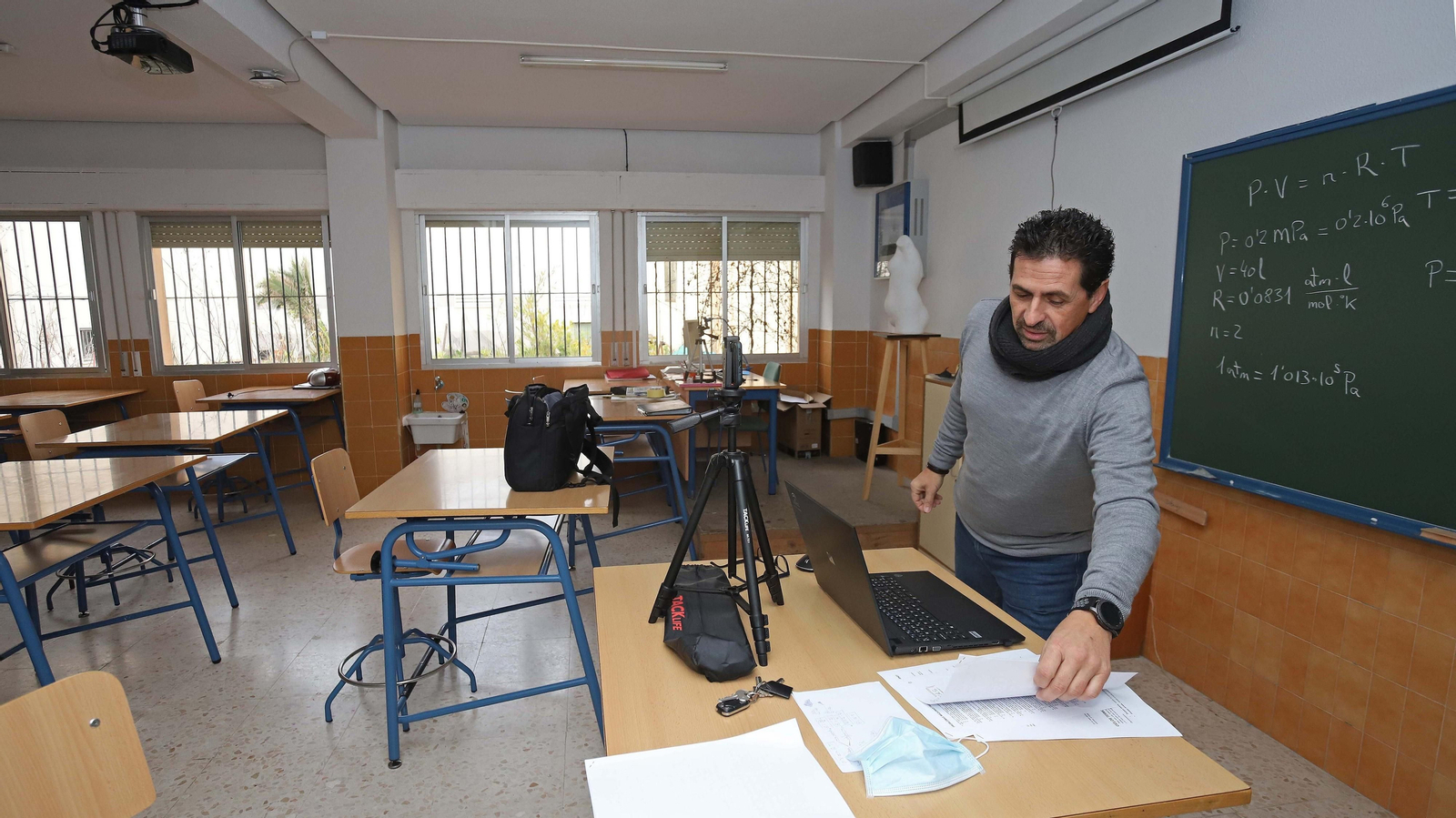 Continua la baja asistencia a los centros educativos de La Línea