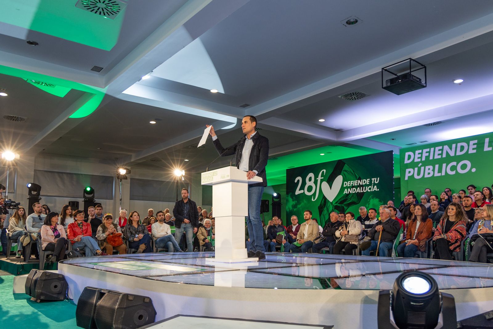 Acto en defensa de los servicios públicos para celebrar el 28F en Jaén