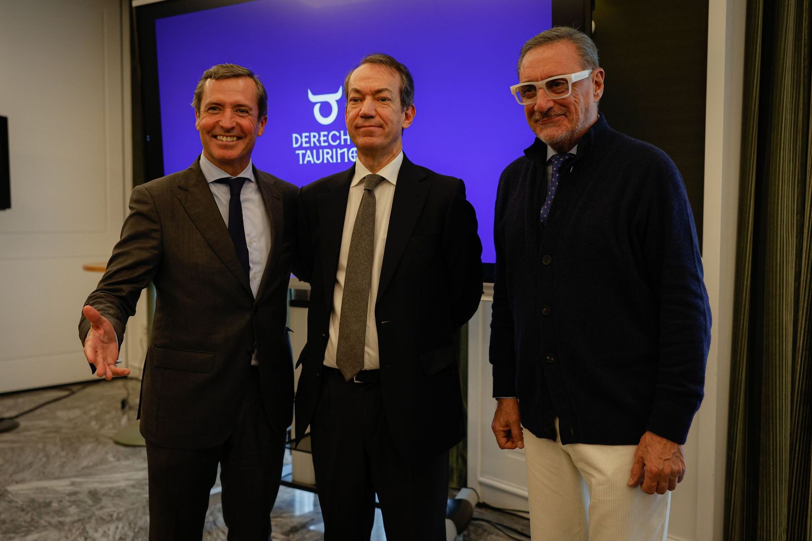 Martínez-Echevarría y Mosquera junto a Carlos Herrera.