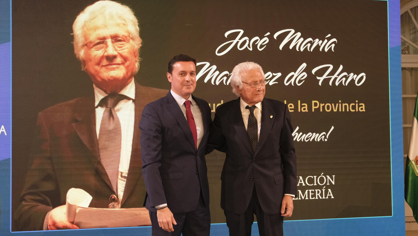 Imágenes de la entrega del Escudo de Oro de la Provincia de Almería a José María Martínez de Haro