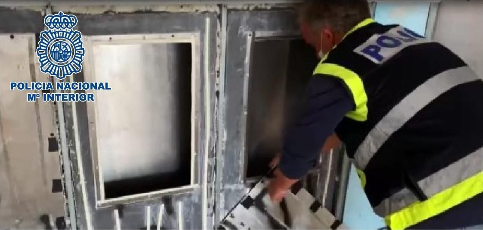 Uno de los dobles fondos para transportar la droga hallados en la Operación Cajón.