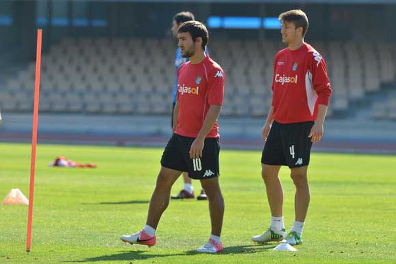 Israel culpa a los responsables del Xerez por haber estado seis meses sin jugar