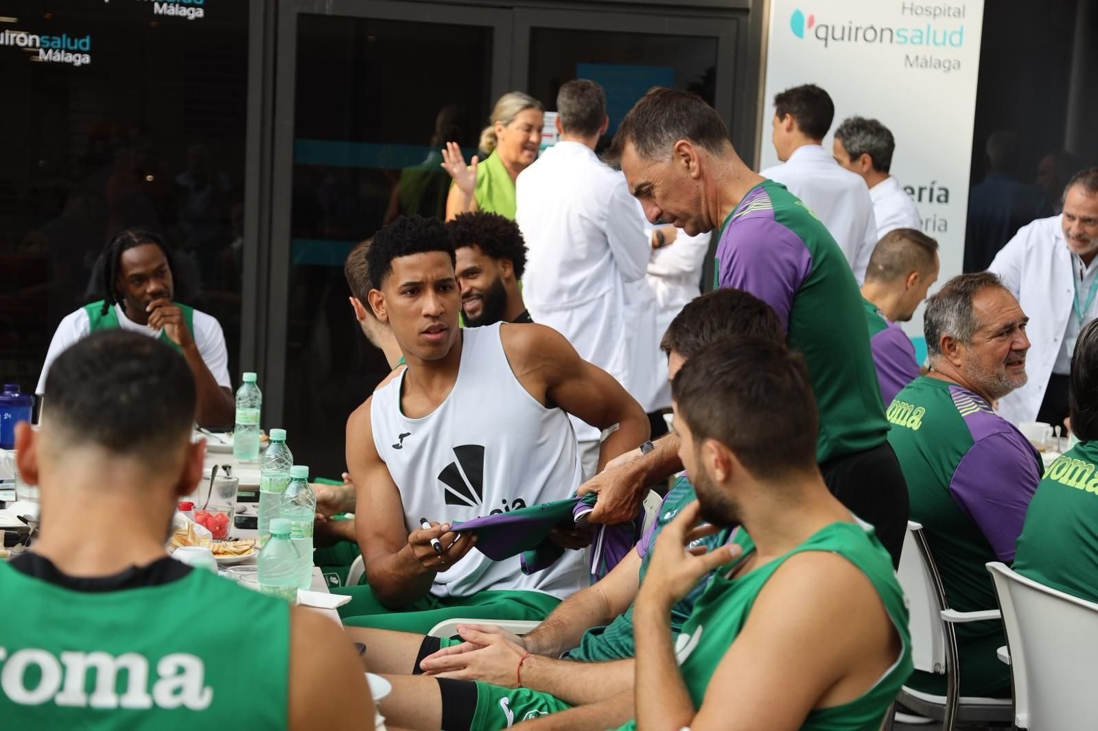Las fotos del desayuno de los campeones de Unicaja