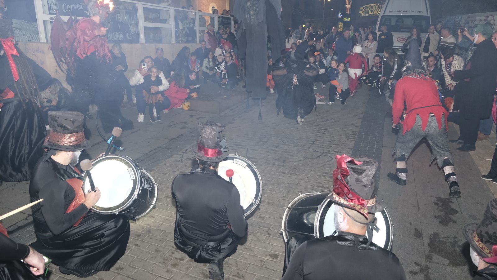 Imágenes de la Noche en Negro de Almería