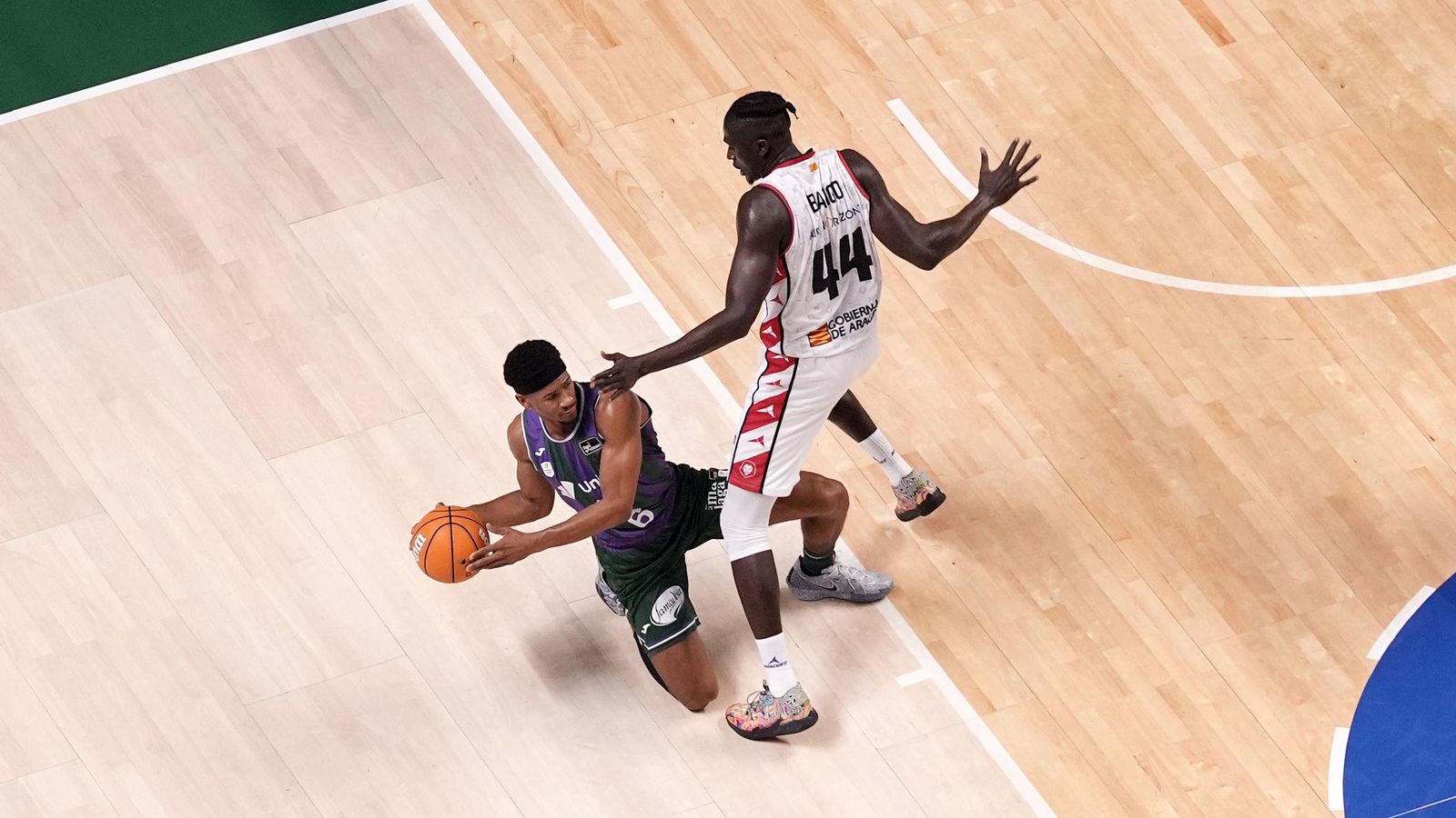 El Unicaja-Casademont Zaragoza, en fotos