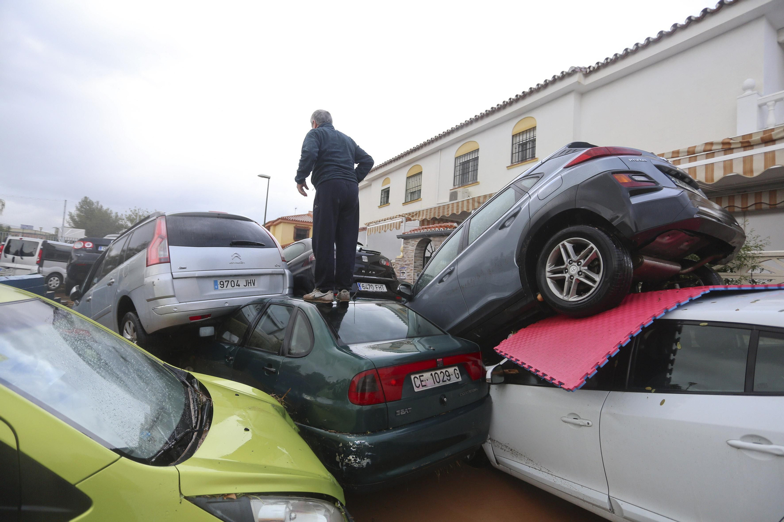Las fotos de Campanillas inundada por el desbordamiento del río