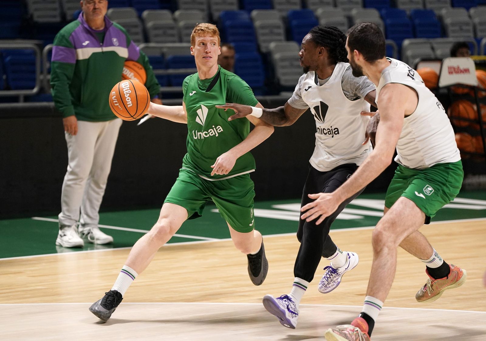 El Unicaja afina la preparación para el Baskonia