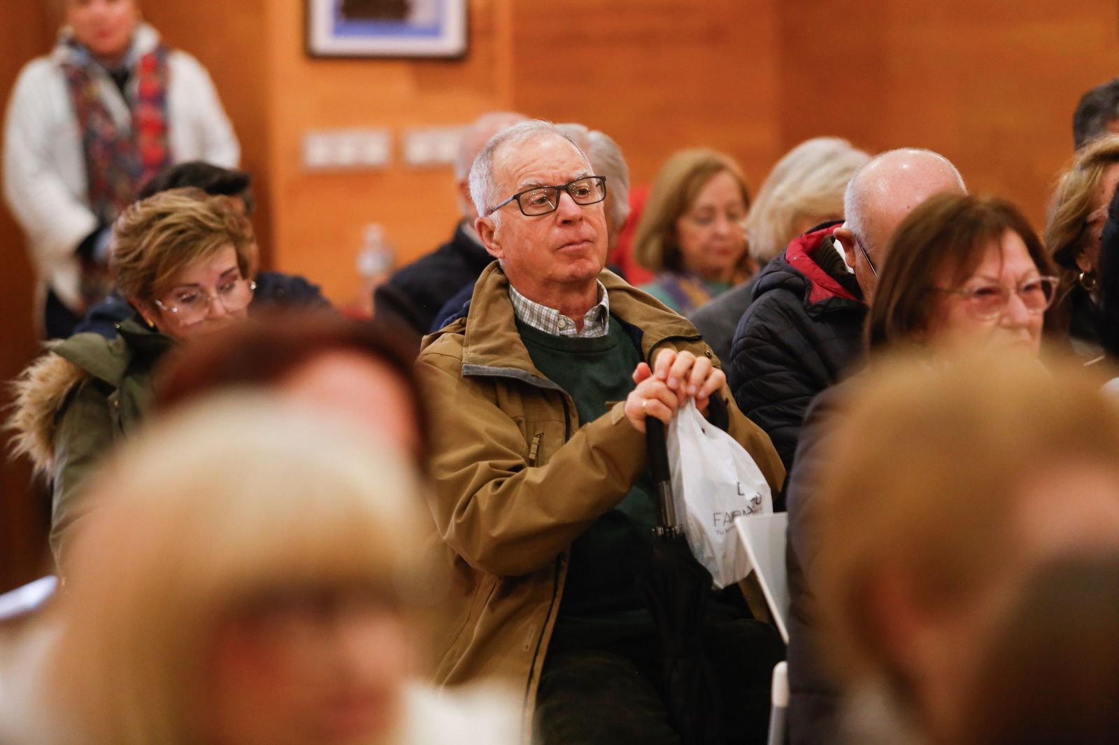 Conferencia del padre Pedro Gómez sobre Jesús de Nazaret, en imágenes