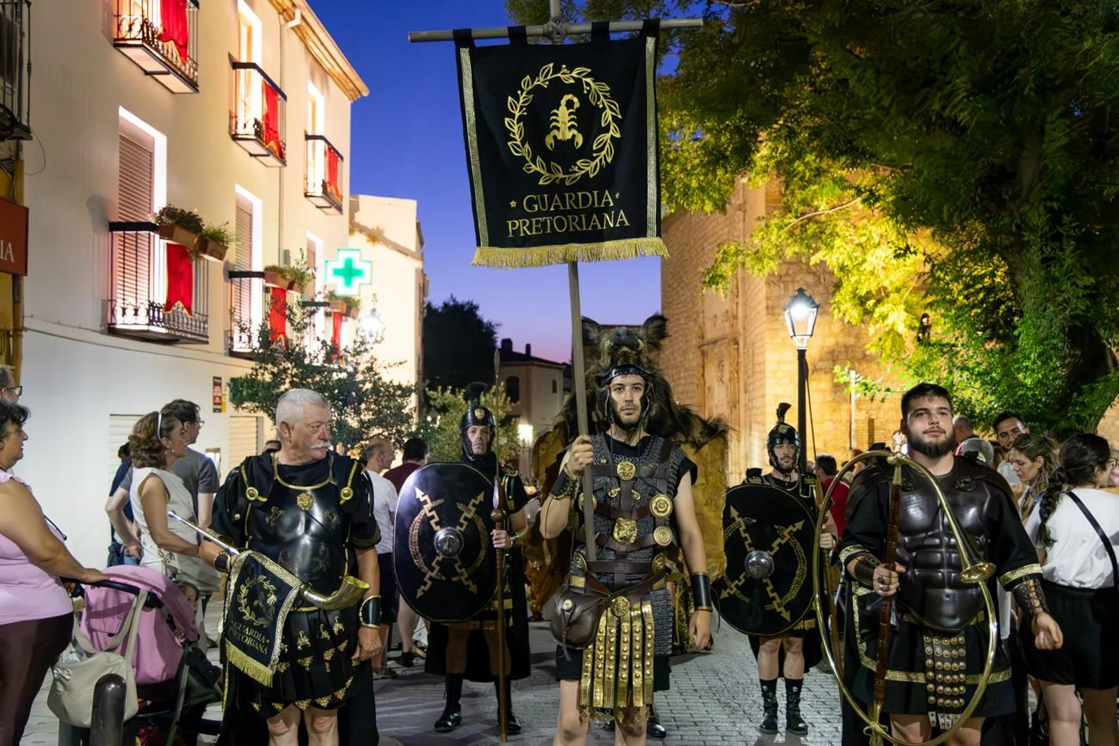 Exhibición de Bailes Medievales y Pasacalles del Lagarto de la Magdalena