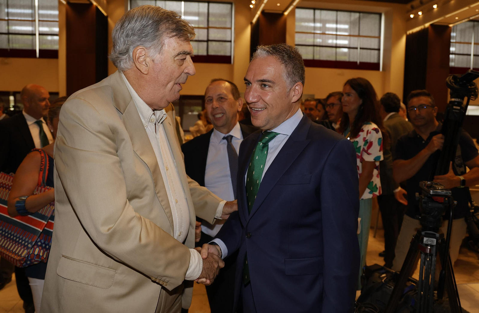 Elías Bendodo en el Foro Joly, todas las imágenes