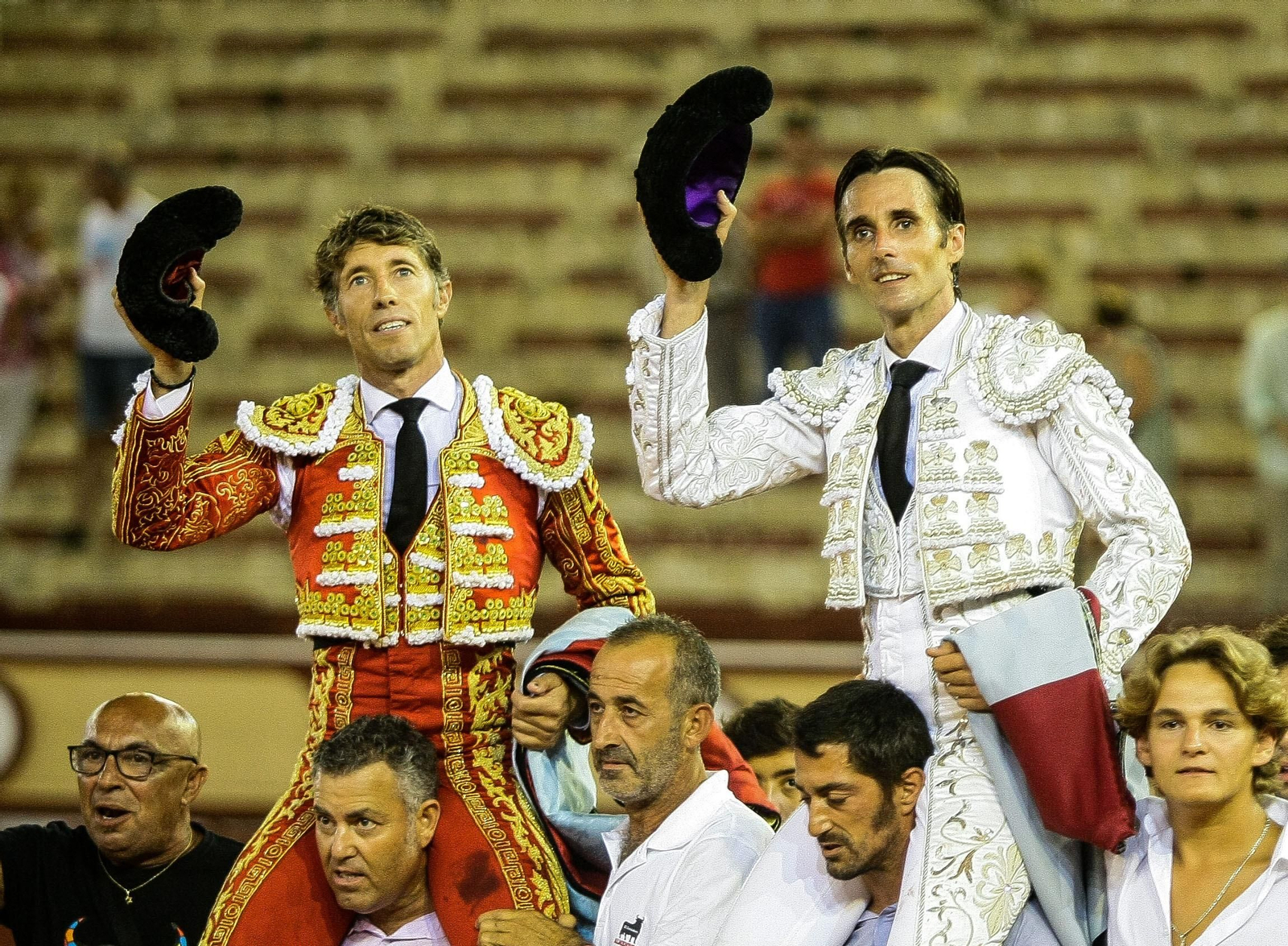 Las imágenes de la corrida de toros en El Puerto con Escribano, Morilla y Pinar