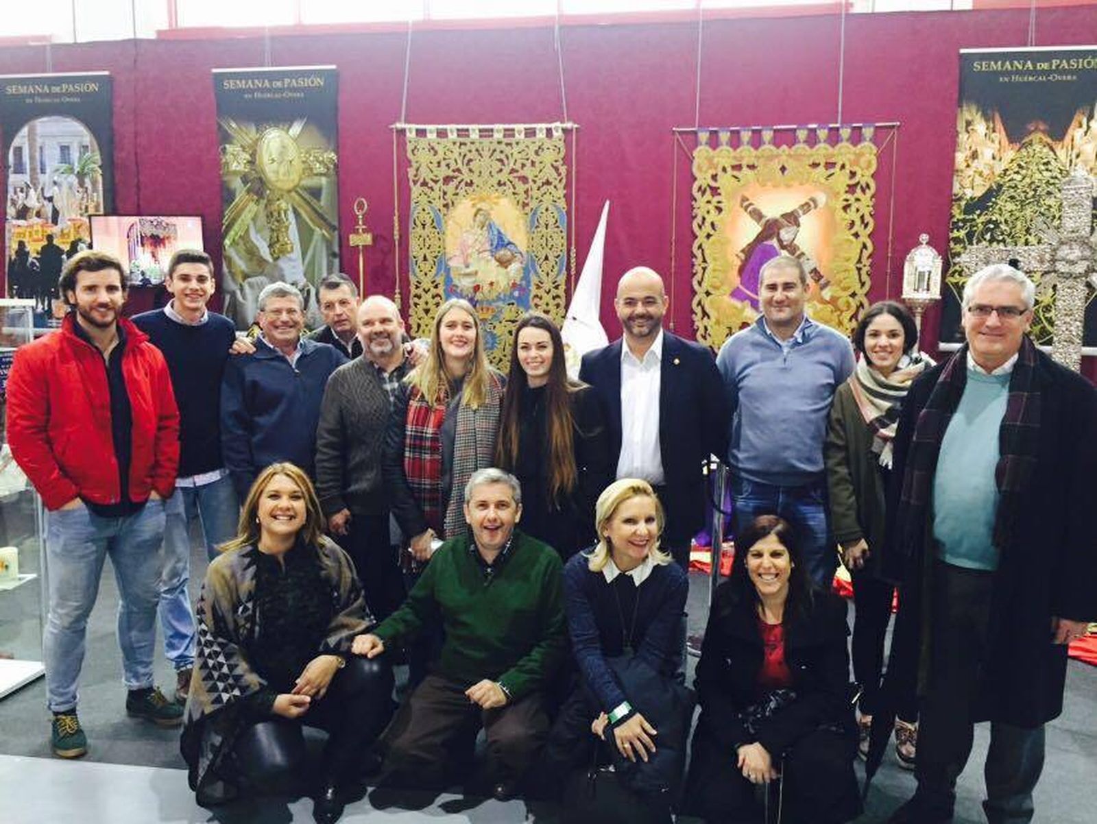 Representantes de las hermandades y concejales del Ayuntamiento.