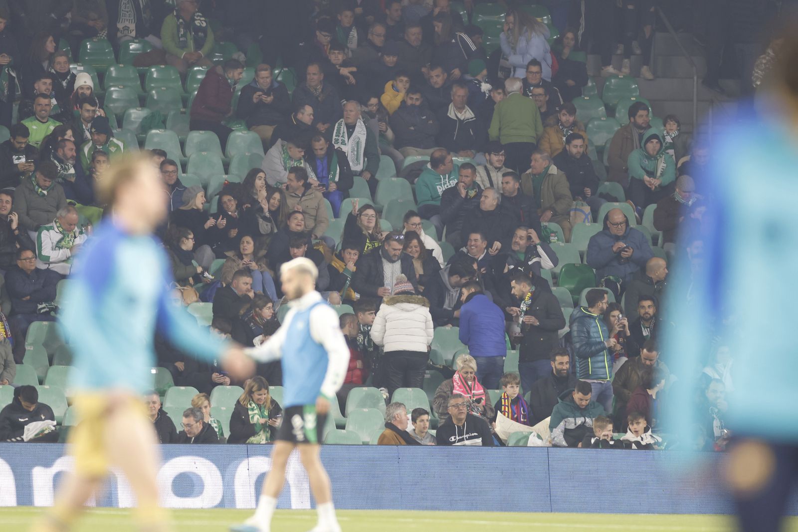 Búscate en las fotos del Betis-Barcelona