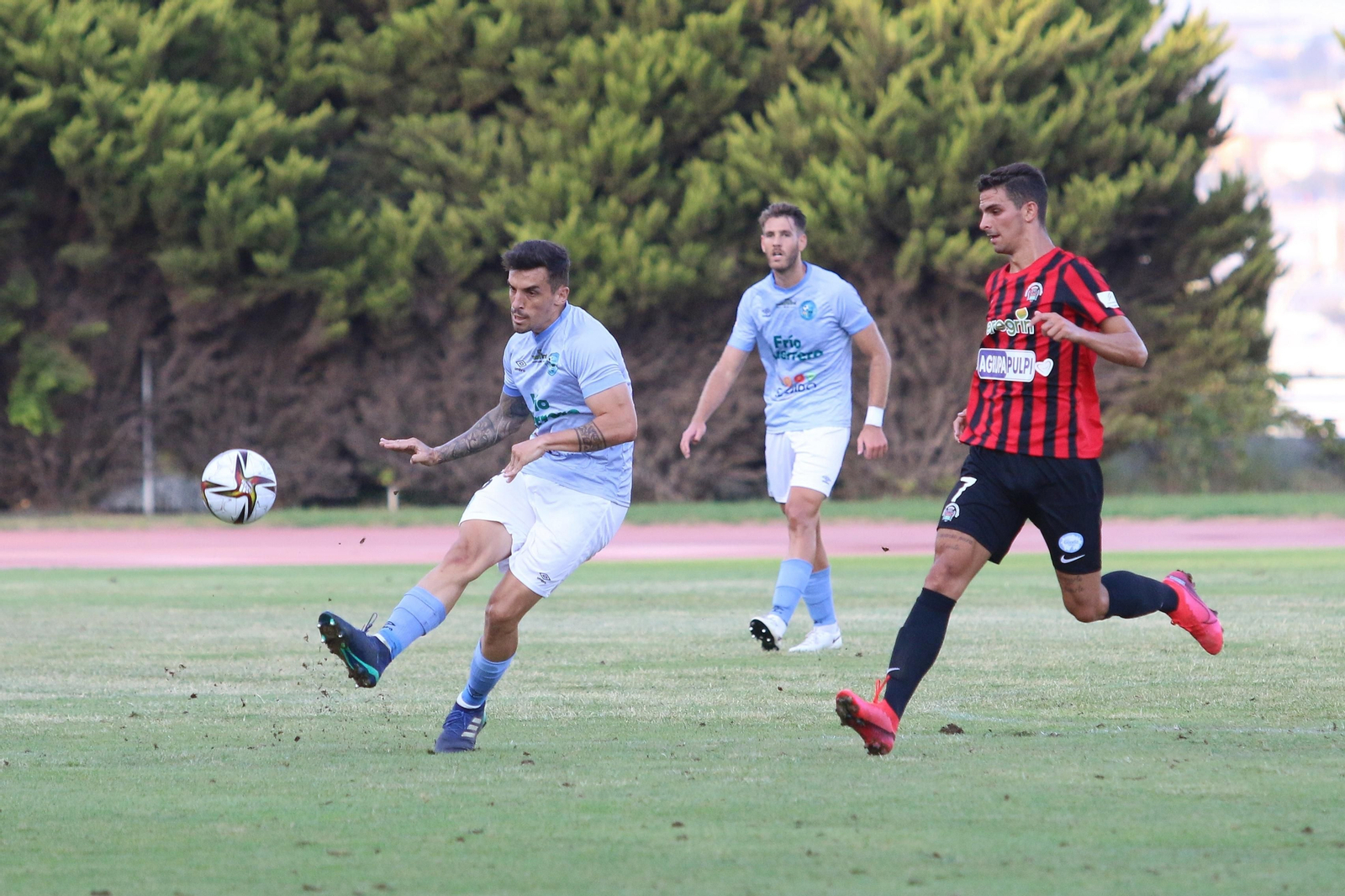 Fotogalería del derbi en Santo Domingo