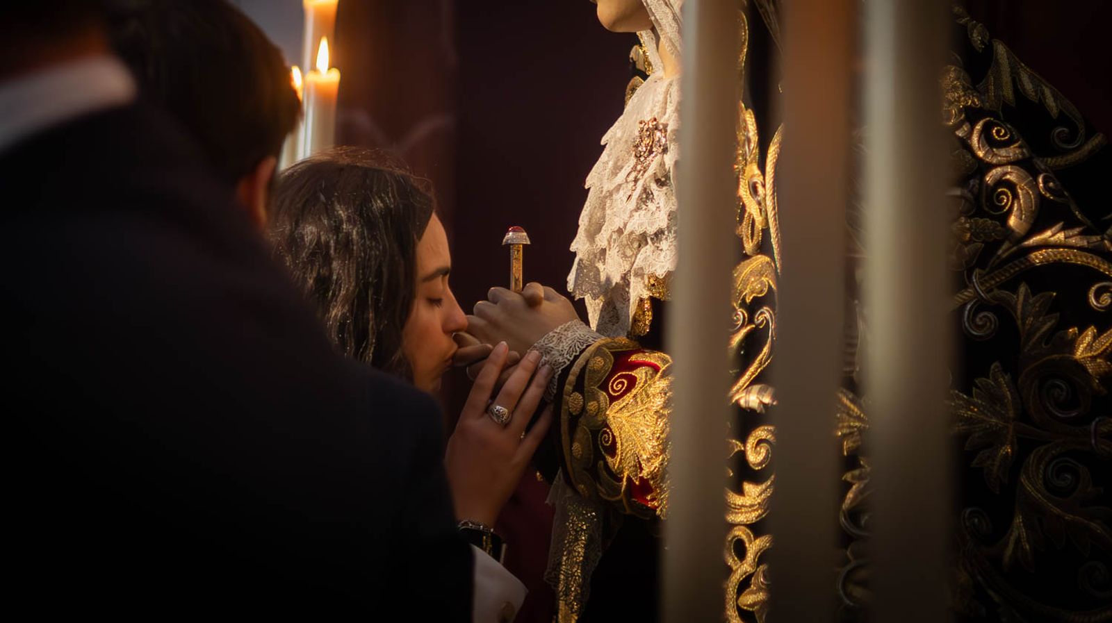 Los besapiés y besamanos del Domingo de Pasión en Jerez