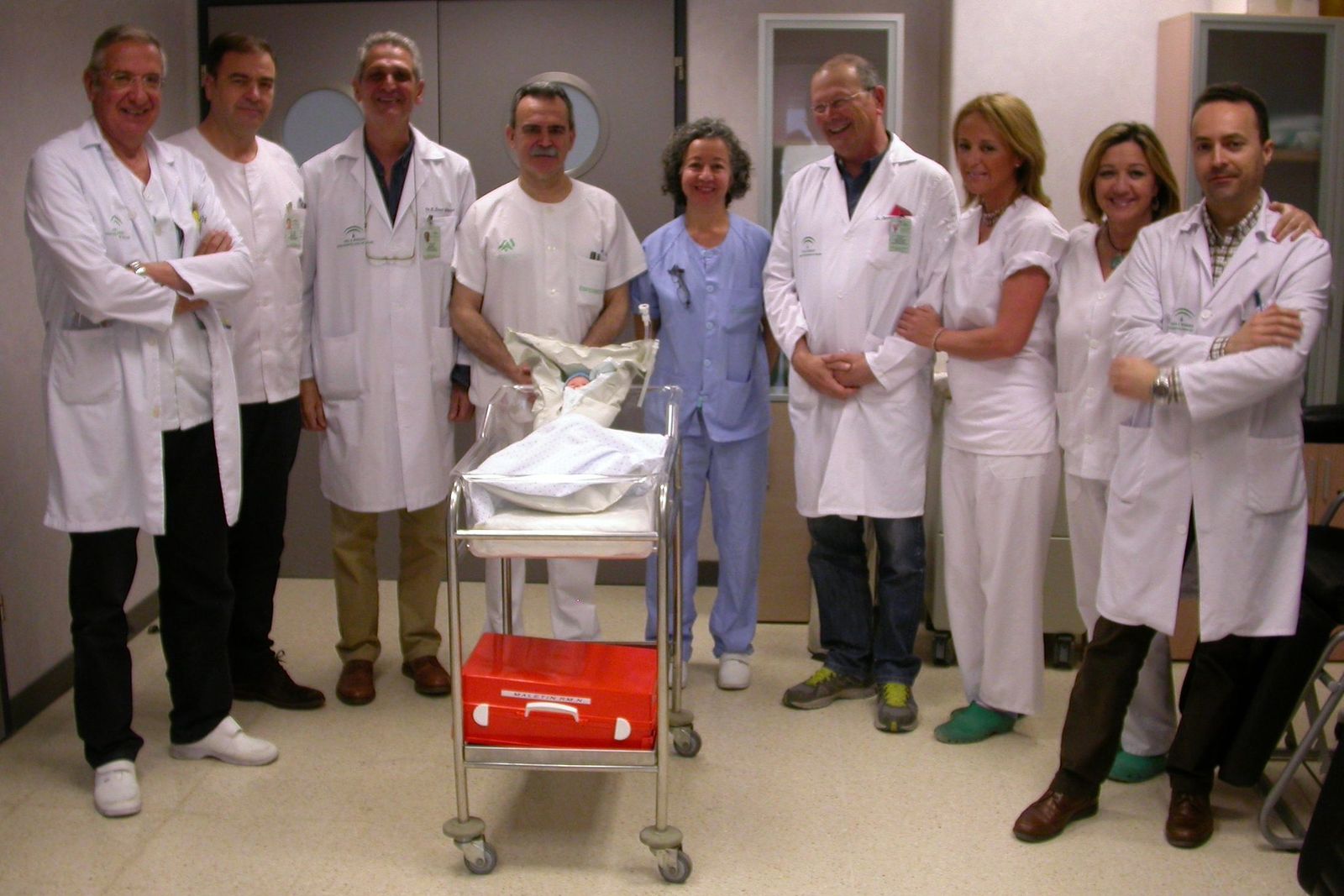 El equipo médico del Hospital de Valme que aplica la ténica.