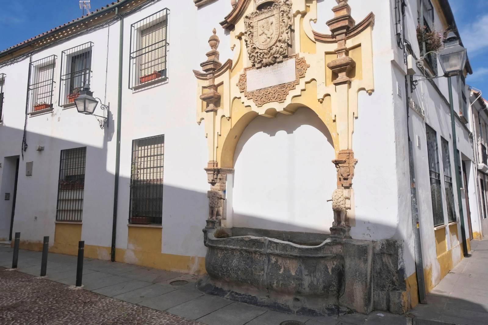 Fuente de la Piedra Escrita Fuente de la Piedra Escrita
