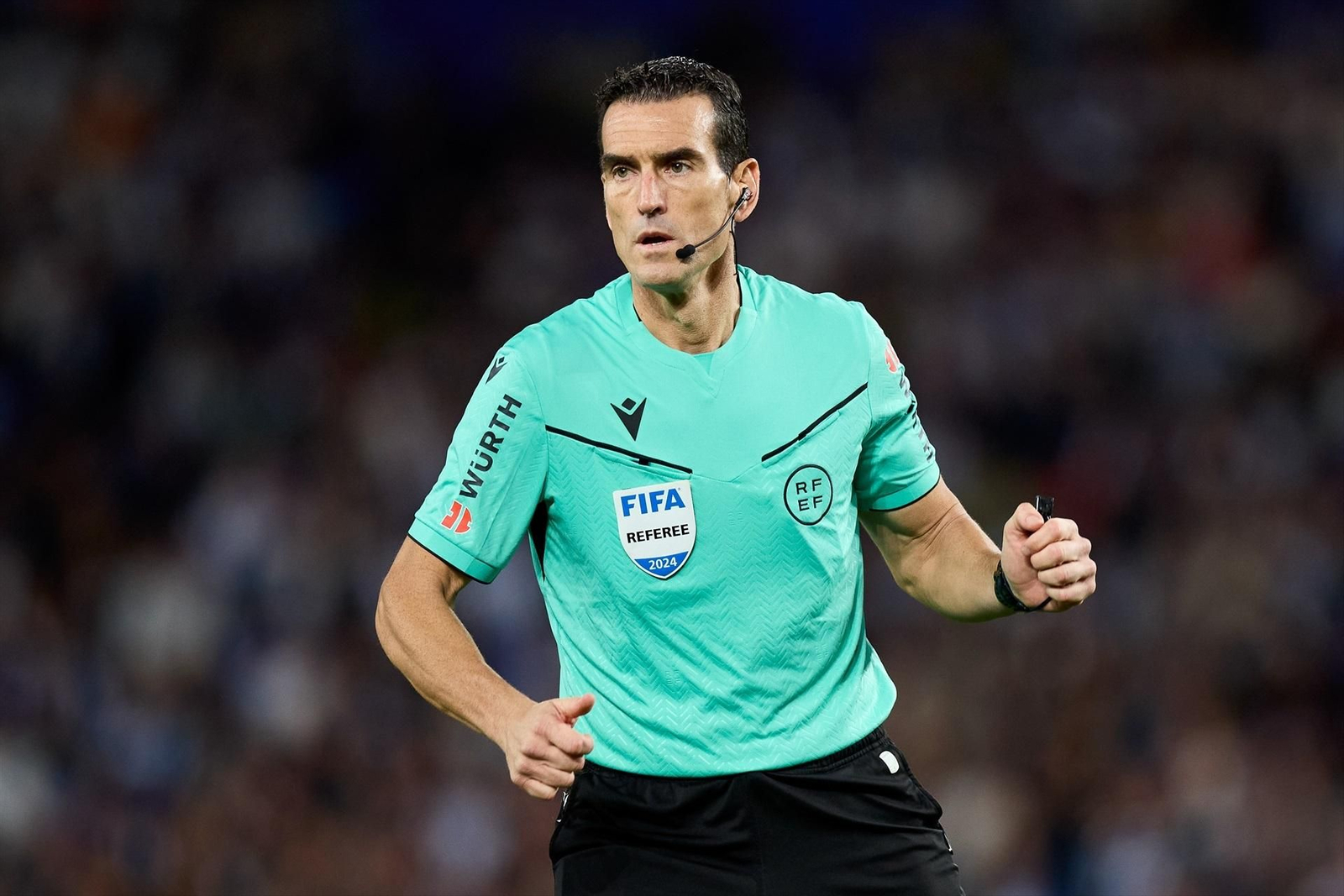 Martínez Munuera arbitrando un encuentro de LaLiga