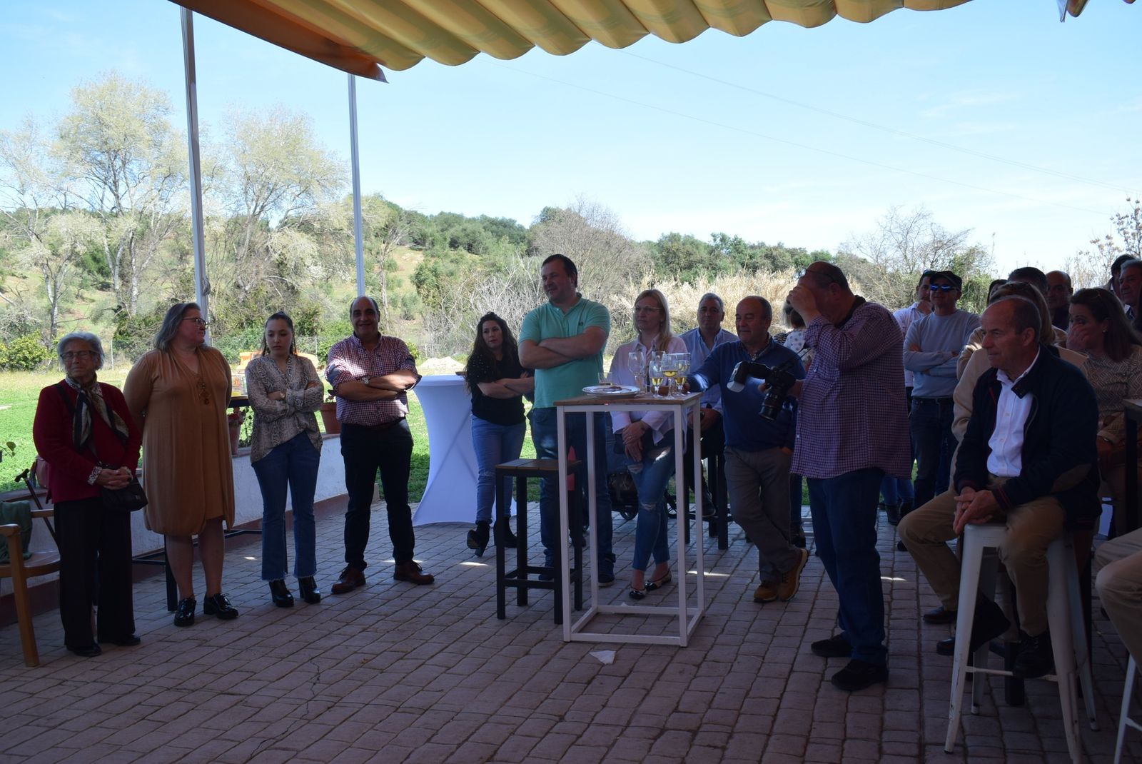 El Cordobés, premiado en Almodóvar del Río por 'toda una vida de esfuerzo', en imágenes