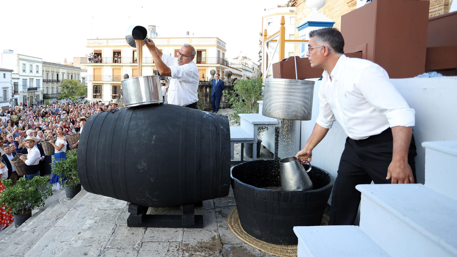Tradicional Pisa de la Uva en la Catedral de Jerez 2023