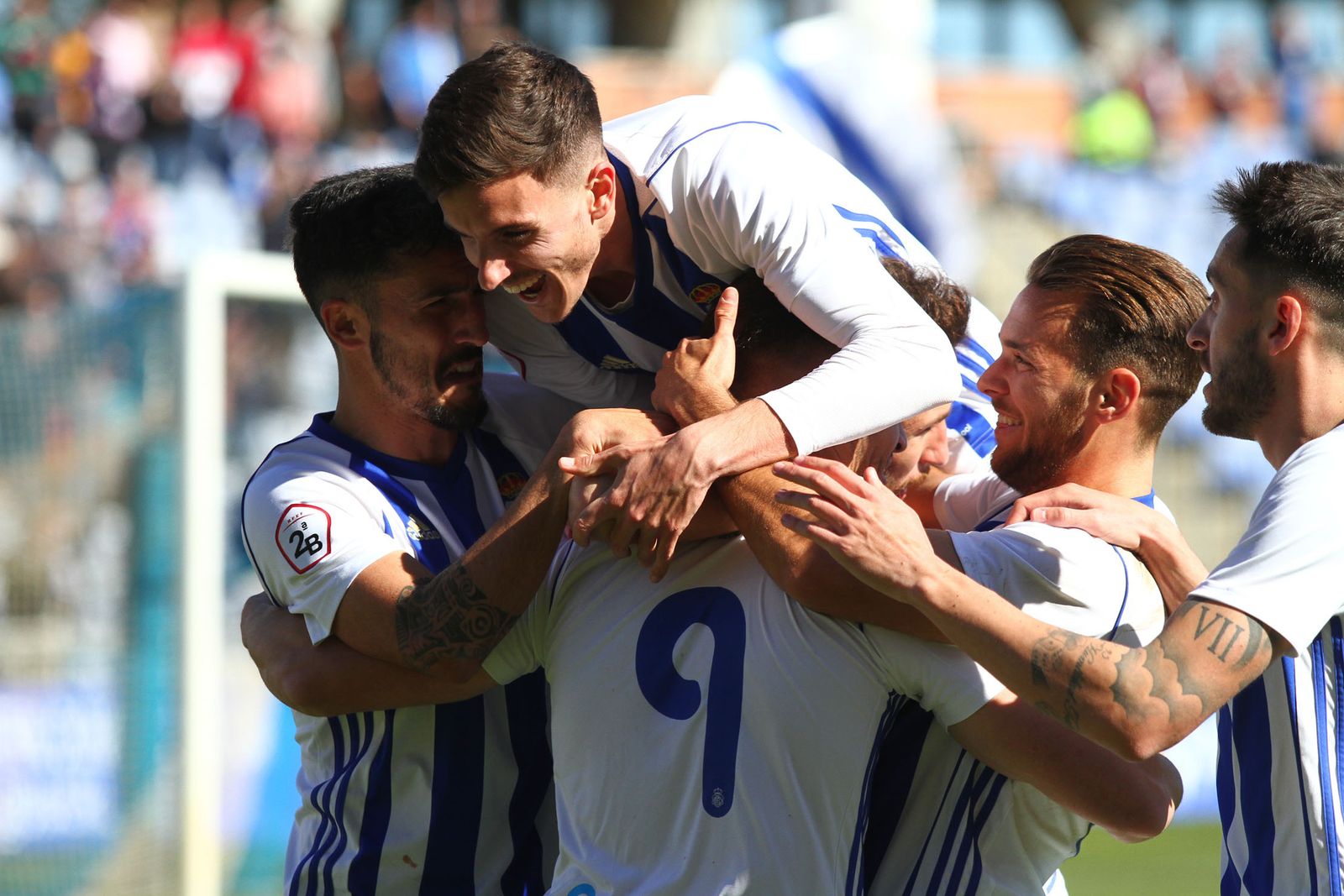 Los jugadores del Recre celebran uno de los tantos del partido ante el Real Murcia en el Nuevo Colombino