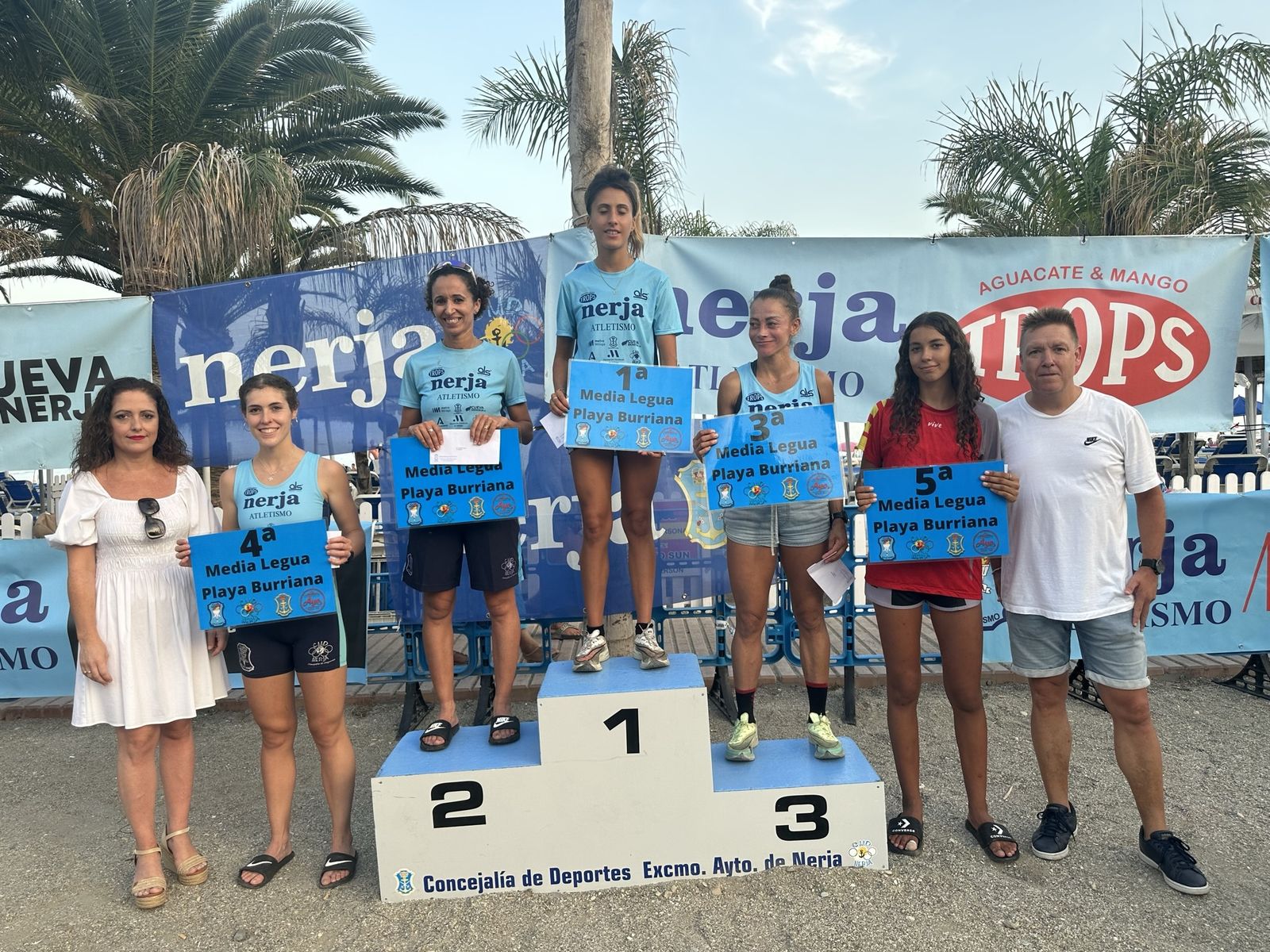 La Media Legua Playa de Burriana de Nerja