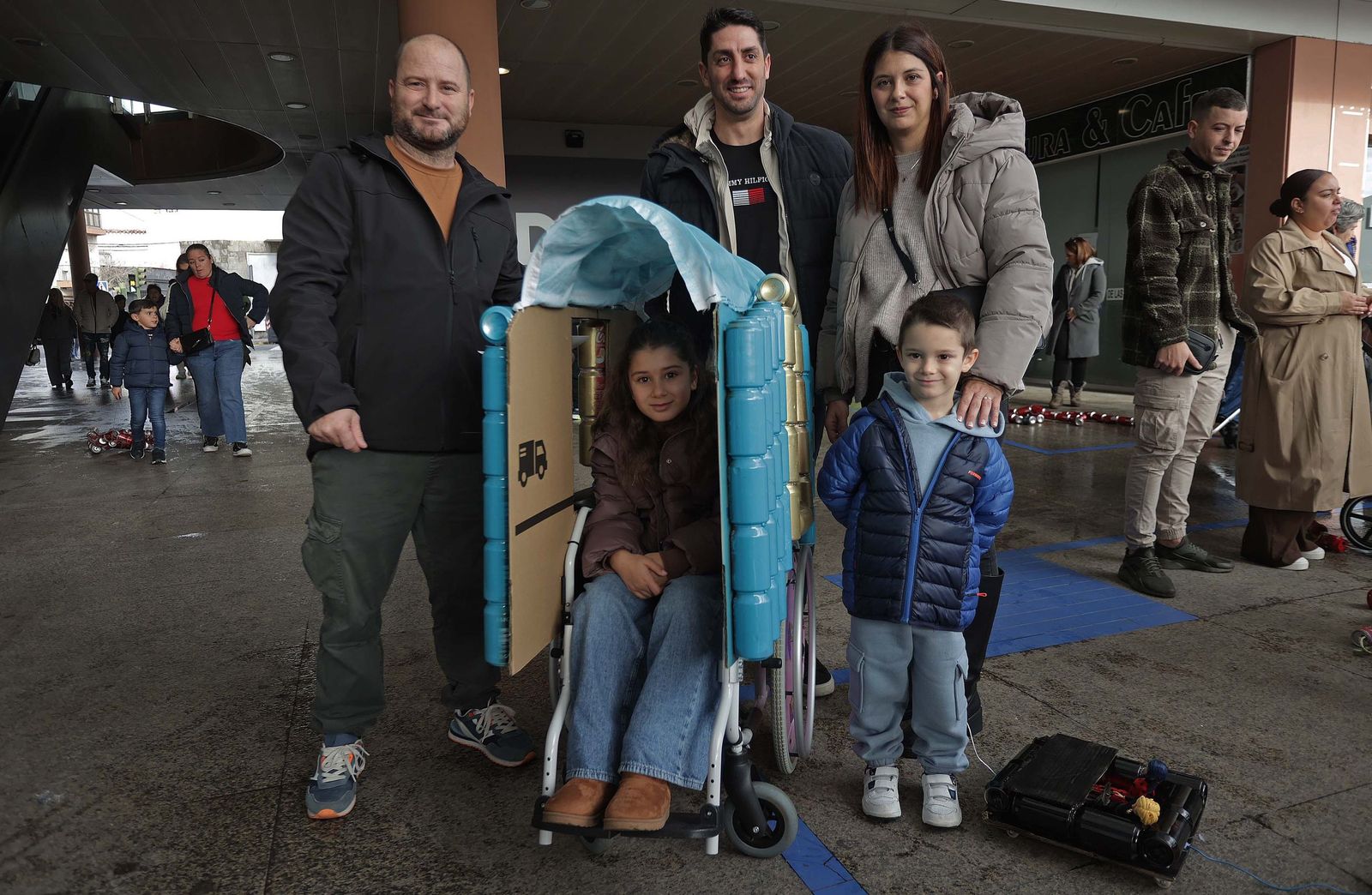 Búscate en el multitudinario arrastre de latas 2026 en Algeciras