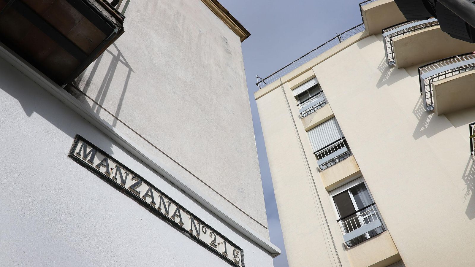 Uno de los rótulos de manzanas de Jerez.