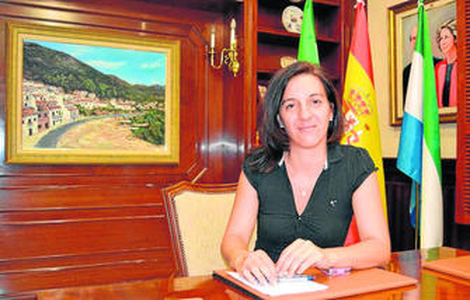 Lourdes Burgos, concejal de Recursos Humanos del Ayuntamiento de Mijas.