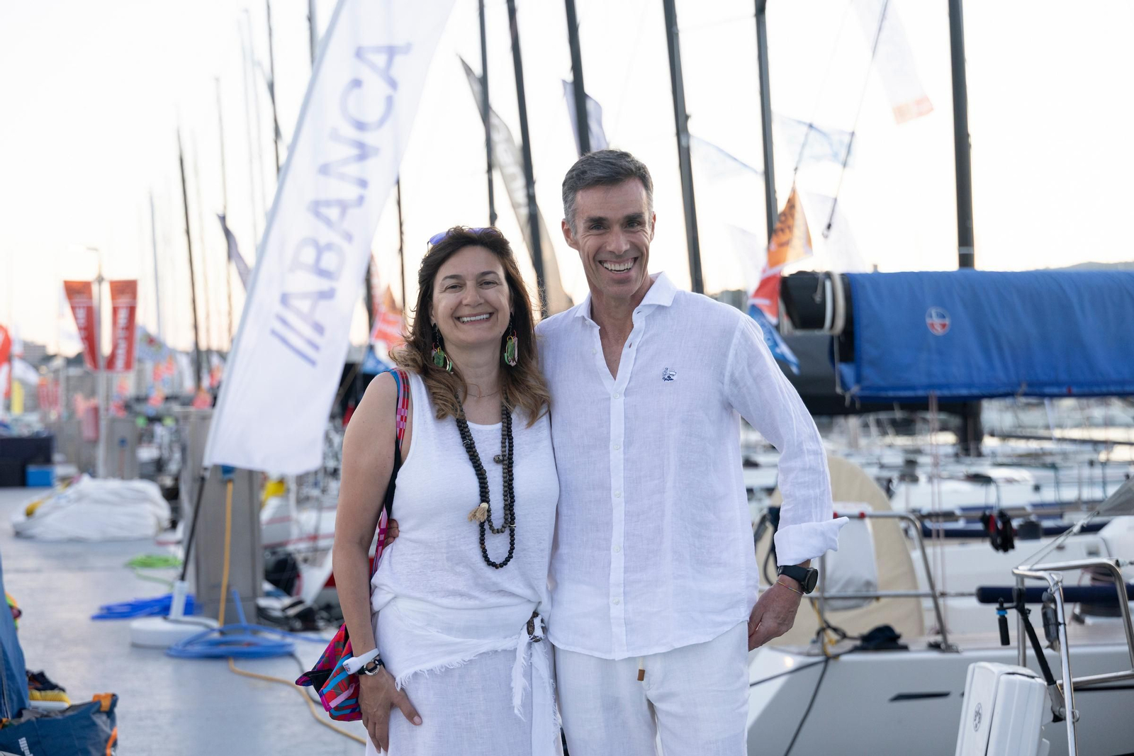 Búscate en el Cóctel de Blanco de la Copa del Rey Mapfre de vela