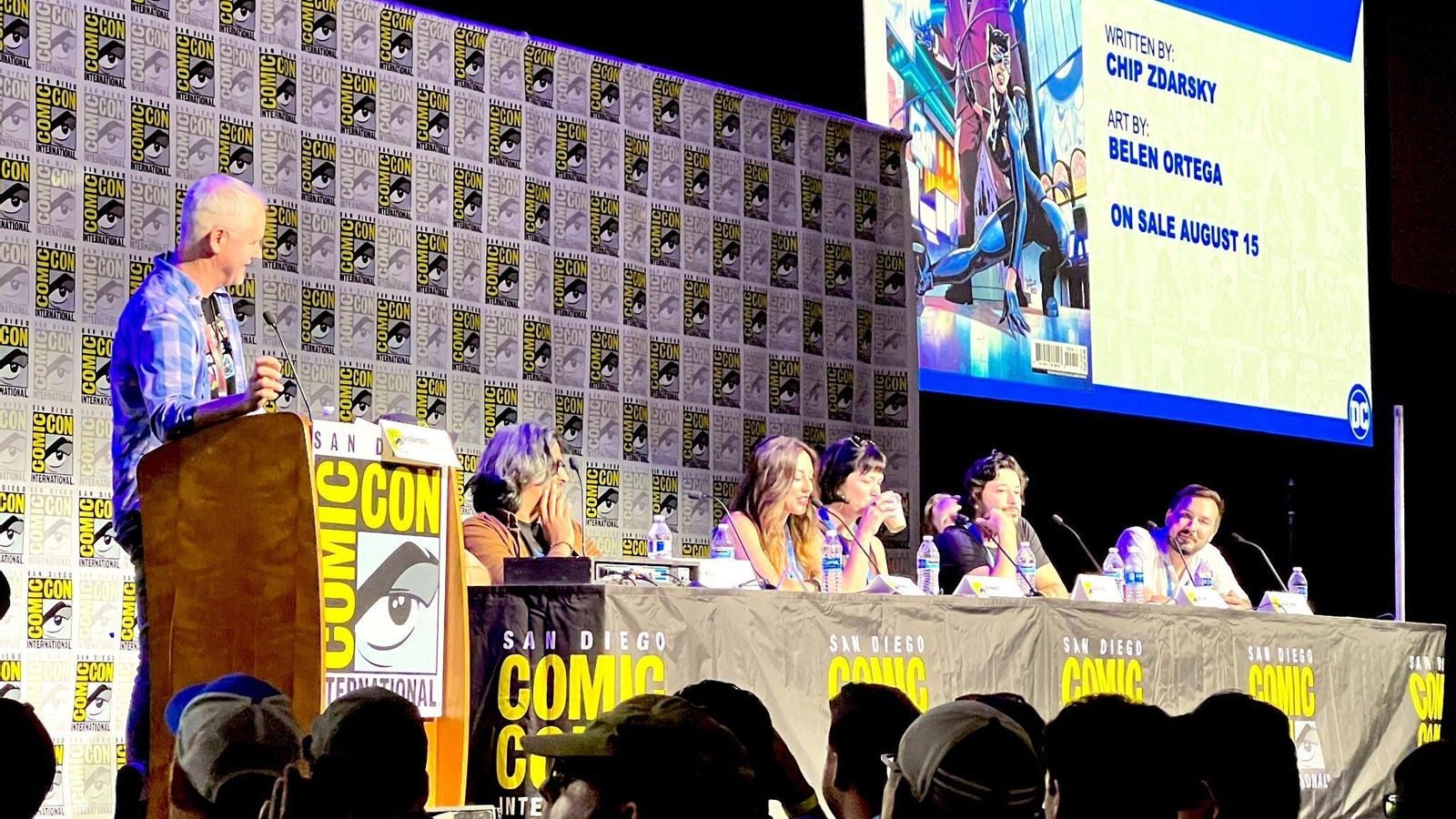 Belén Ortega durante su intervención en uno de los paneles de la Comic - Con