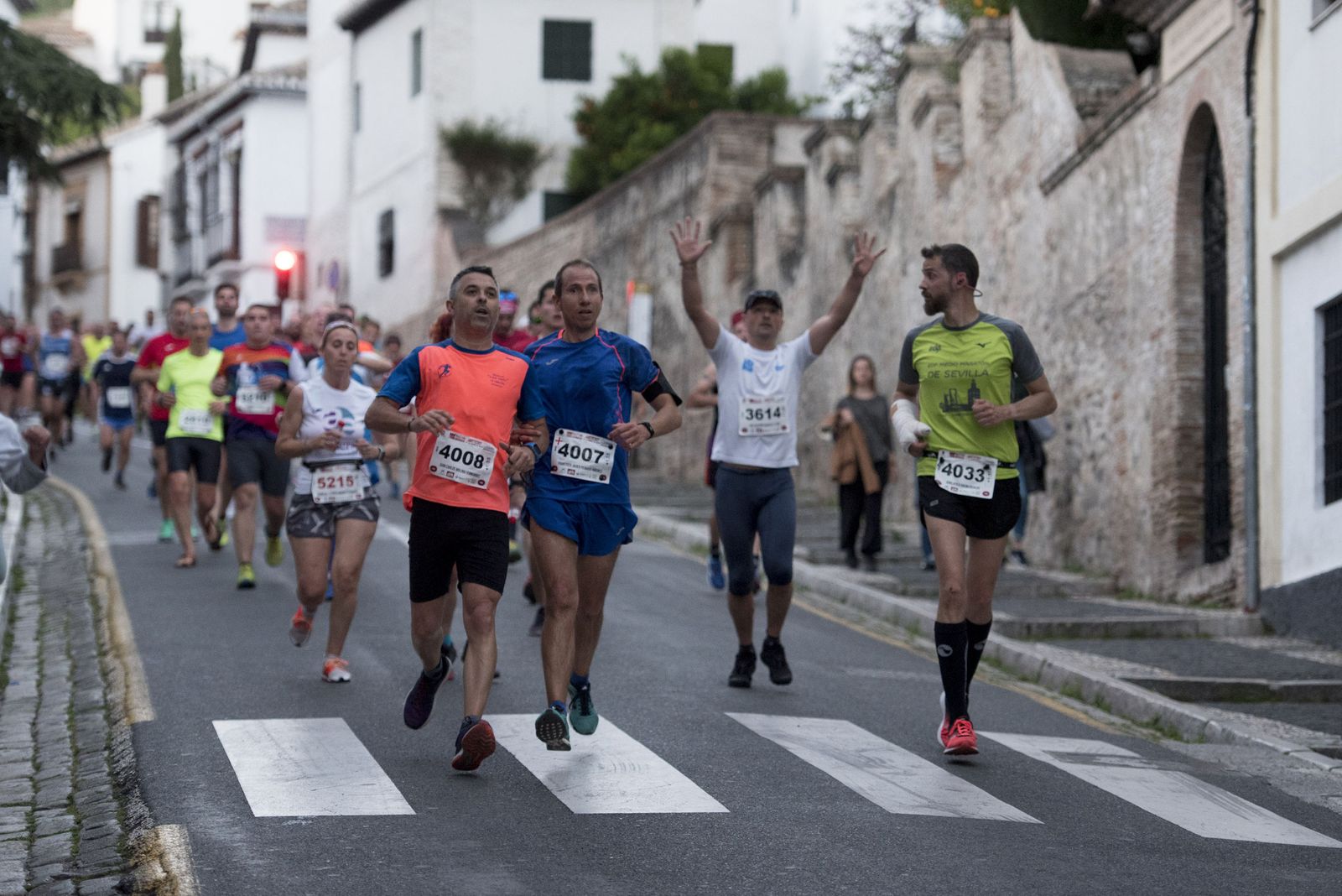Así es el recorrido de la Media Maratón de Granada: calles, horas de paso y avituallamientos
