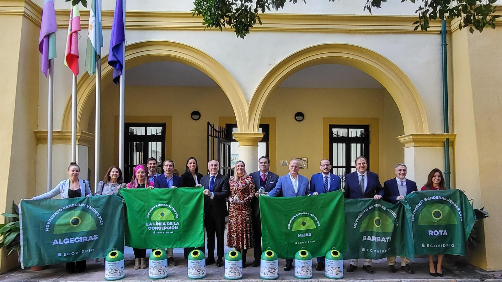 Un total de 51 municipios y más de 3.700 hosteleros andaluces han participado en esta nueva edición, recogiendo más de 14.600 toneladas de envases de vidrio durante este verano