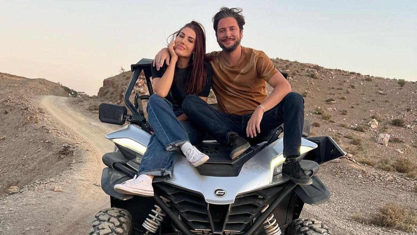 Ambos montando en Quad Ambos montando en Quad