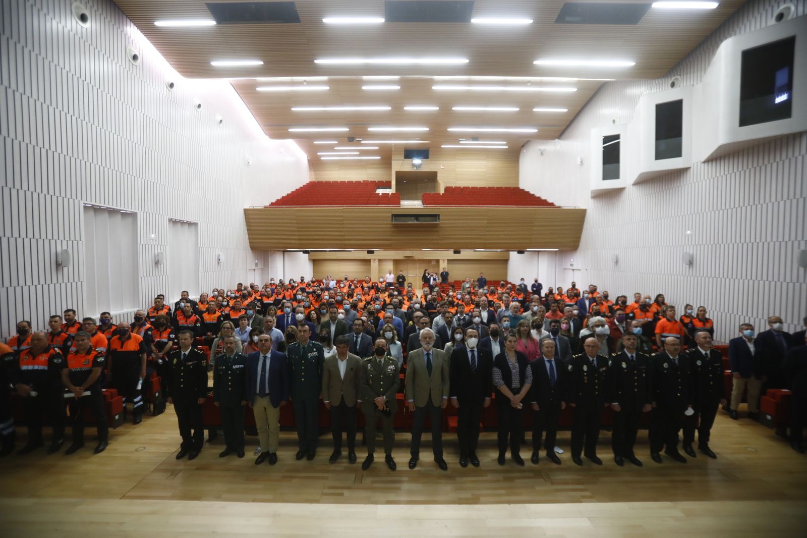 La entrega de la medalla al mérito de protección civil a las agrupaciones de Córdoba, en imágenes