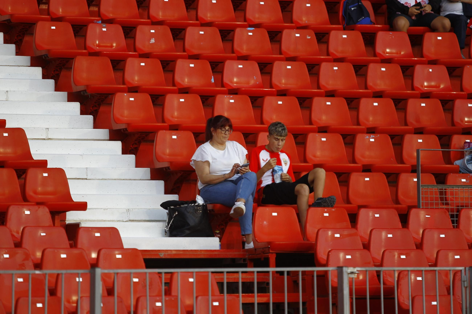 Búscate en las fotos del partido Almería-Albacete