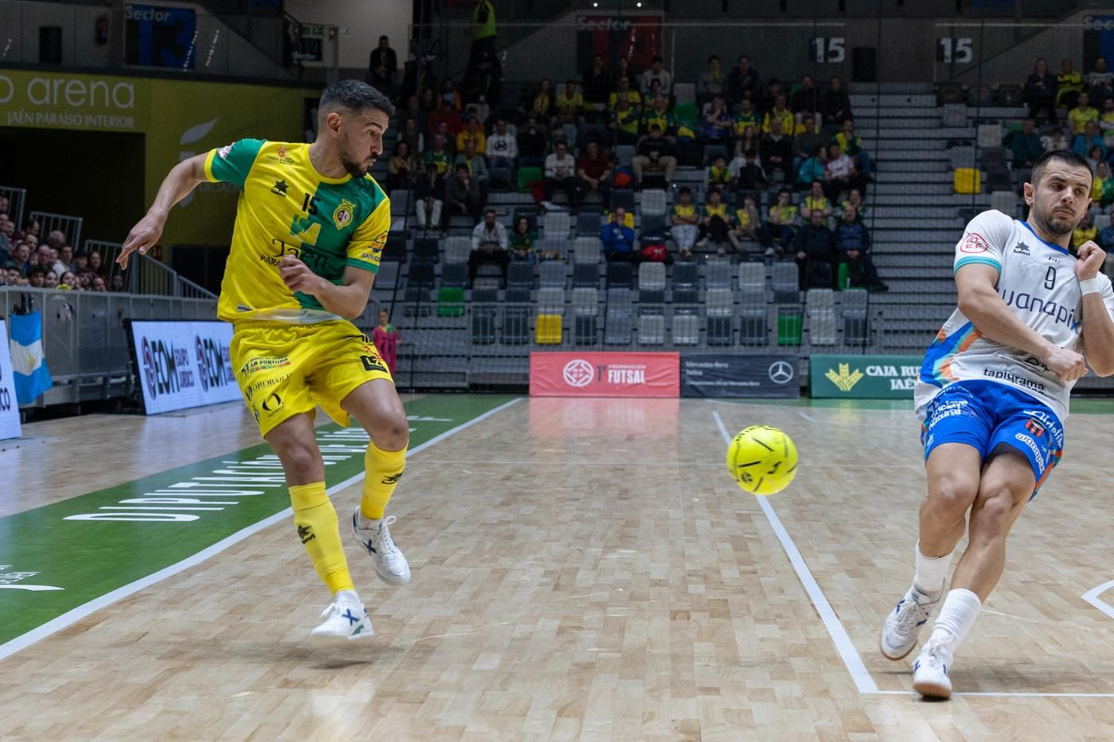 Las mejores imágenes del empate entre Jaén FS y Wanapix Sala 10 Zaragoza