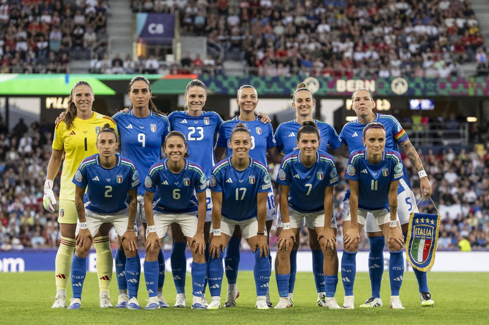Las fotos del Italia - España de la Eurocopa femenina