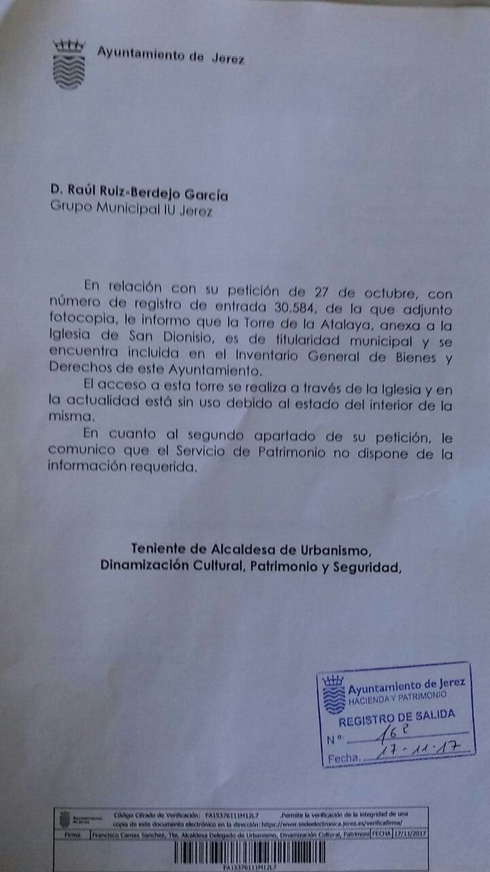 Documento del Ayuntamiento exponiendo la titularidad municipal de la Torre de la Atalaya.