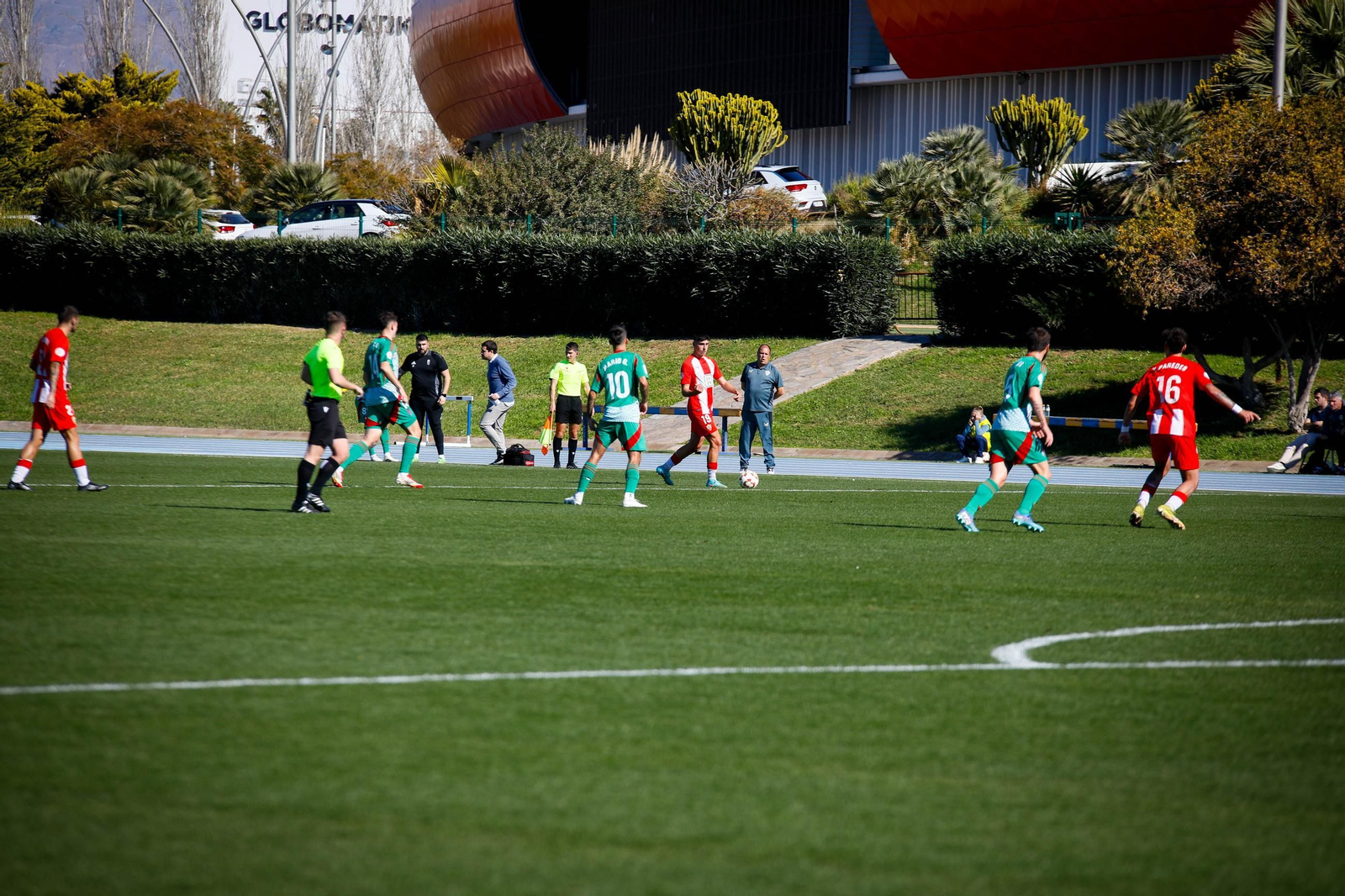 Las imágenes de Segunda RFEF entre Almeria B y recreativo de Granada