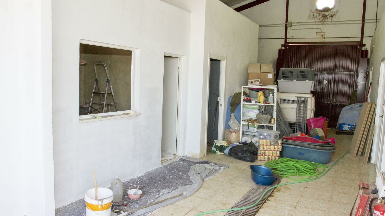 Obras en el centro de centro acogida animales de la capital onubense.