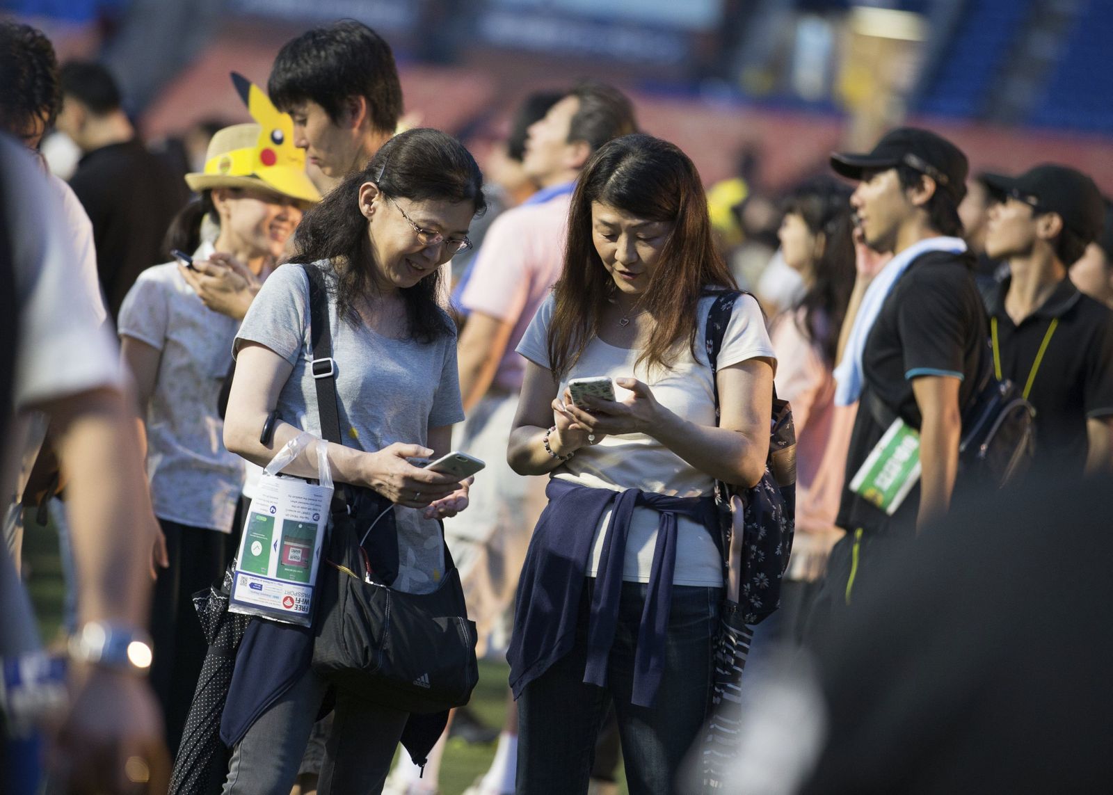 Japón celebra un año de fiebre Pokémon Go con un evento multitudinario