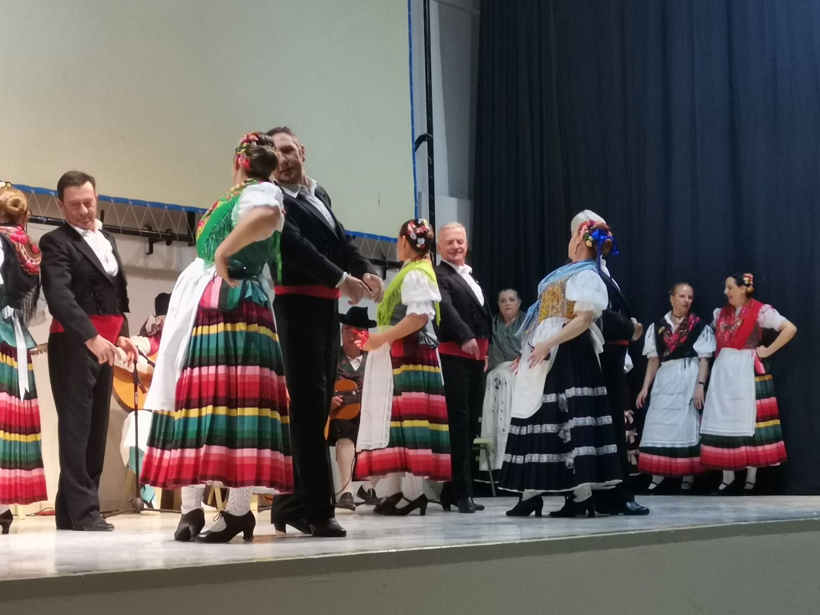 Fandanguillos, soleares y parrales animan a los reos de ‘El Acebuche’