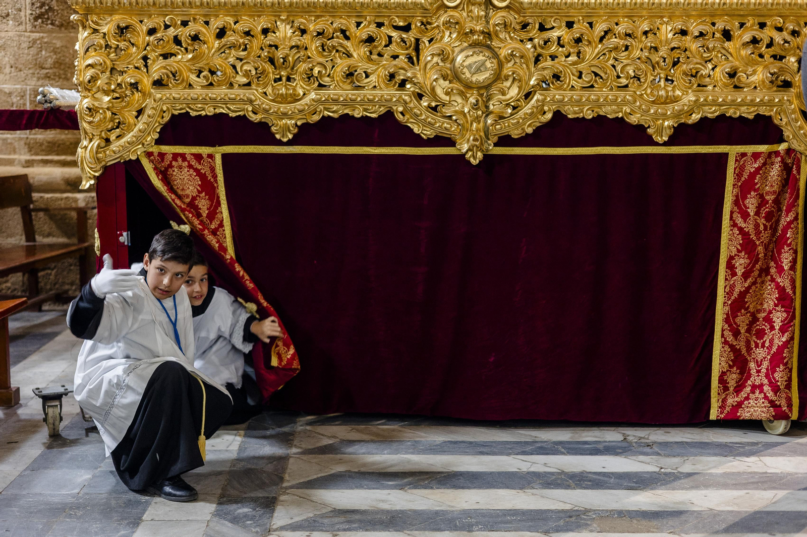 Las imágenes de la cofradía de Las Aguas este Miércoles Santo en la Semana Santa de Cádiz de 2024