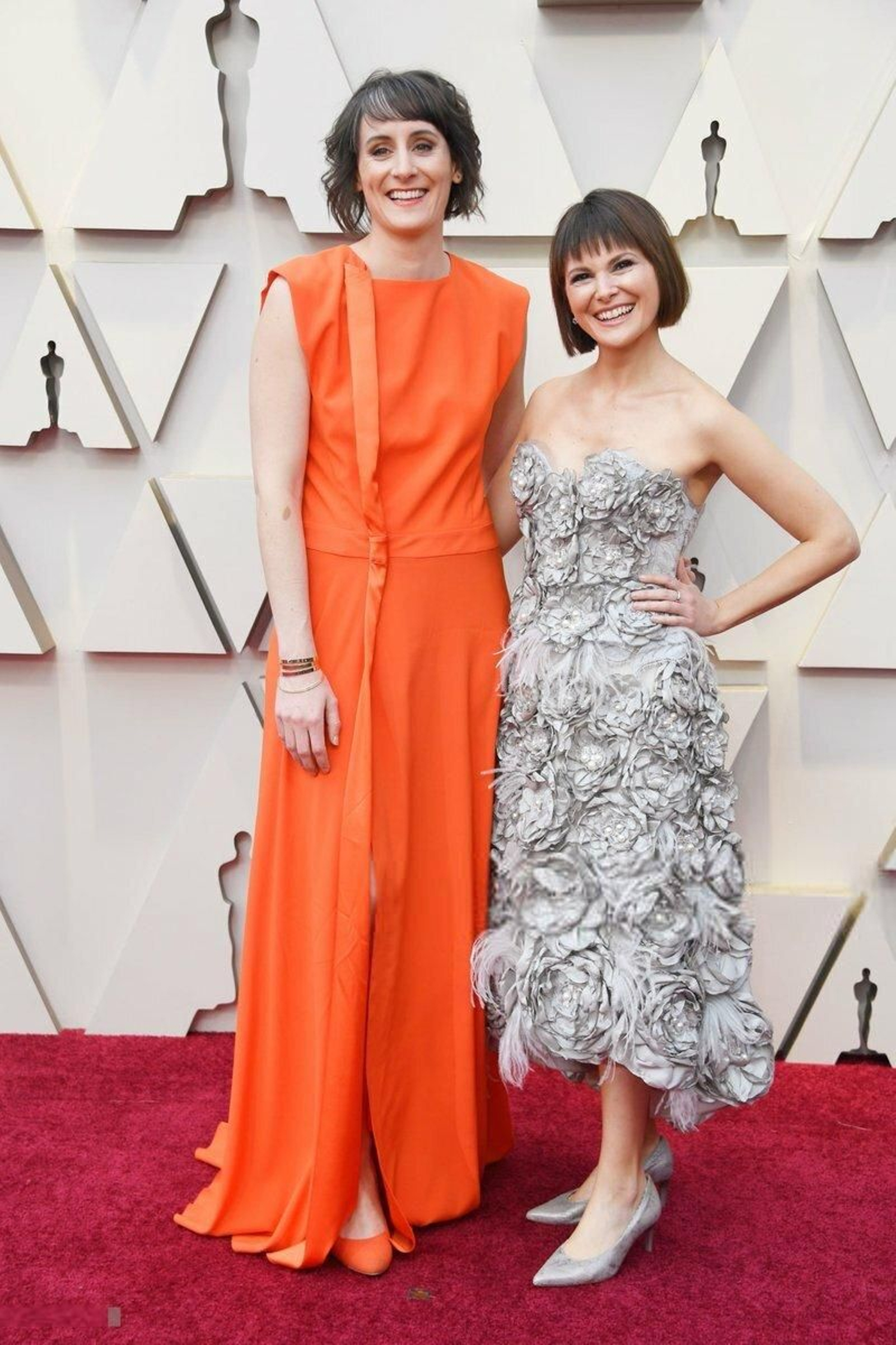 La directora del corto de animación junto a la productora granadina, en los Oscars.